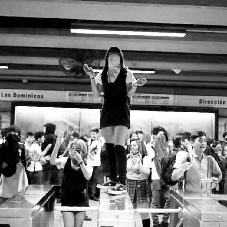 mirkomacari's tweet image. Sí era la forma....