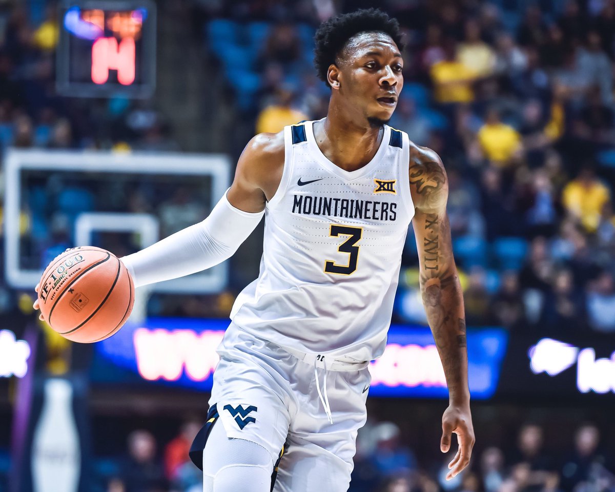 WVUhoops's tweet photo. Happy birthday Gabe!! 🎂🎉

#HailWV https://t.co/kWPk60TCdf