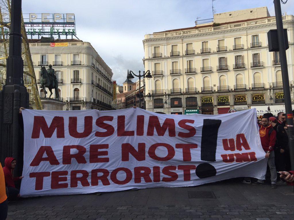 İslam'ı terör ile ilişkilendiren her türlü söylemi ve eylemi lanetliyoruz!

#MuslimsAreNotTerrorist
#ultrAslanUNI