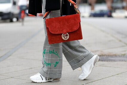 AliceCWhitlock's tweet photo. Alice’s Tip Of The Day: Accents. #StyleFile https://t.co/DjRPlAnFc2