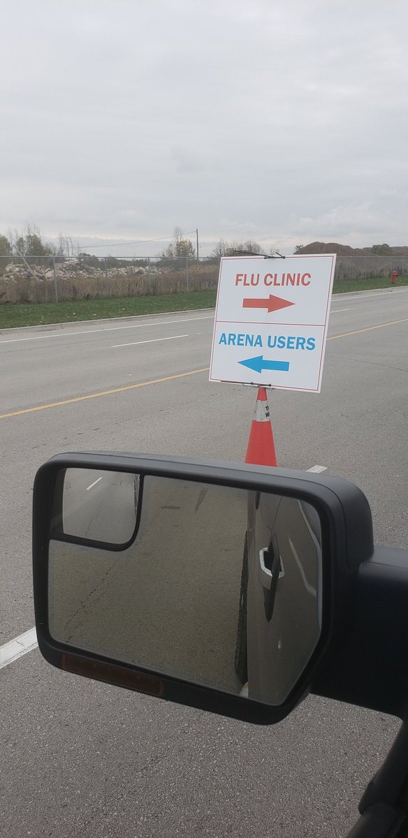 Jim_D_Prescott's tweet photo. Waiting in drive thru line. First signage after hour and a half https://t.co/Sw6a6c6HE6