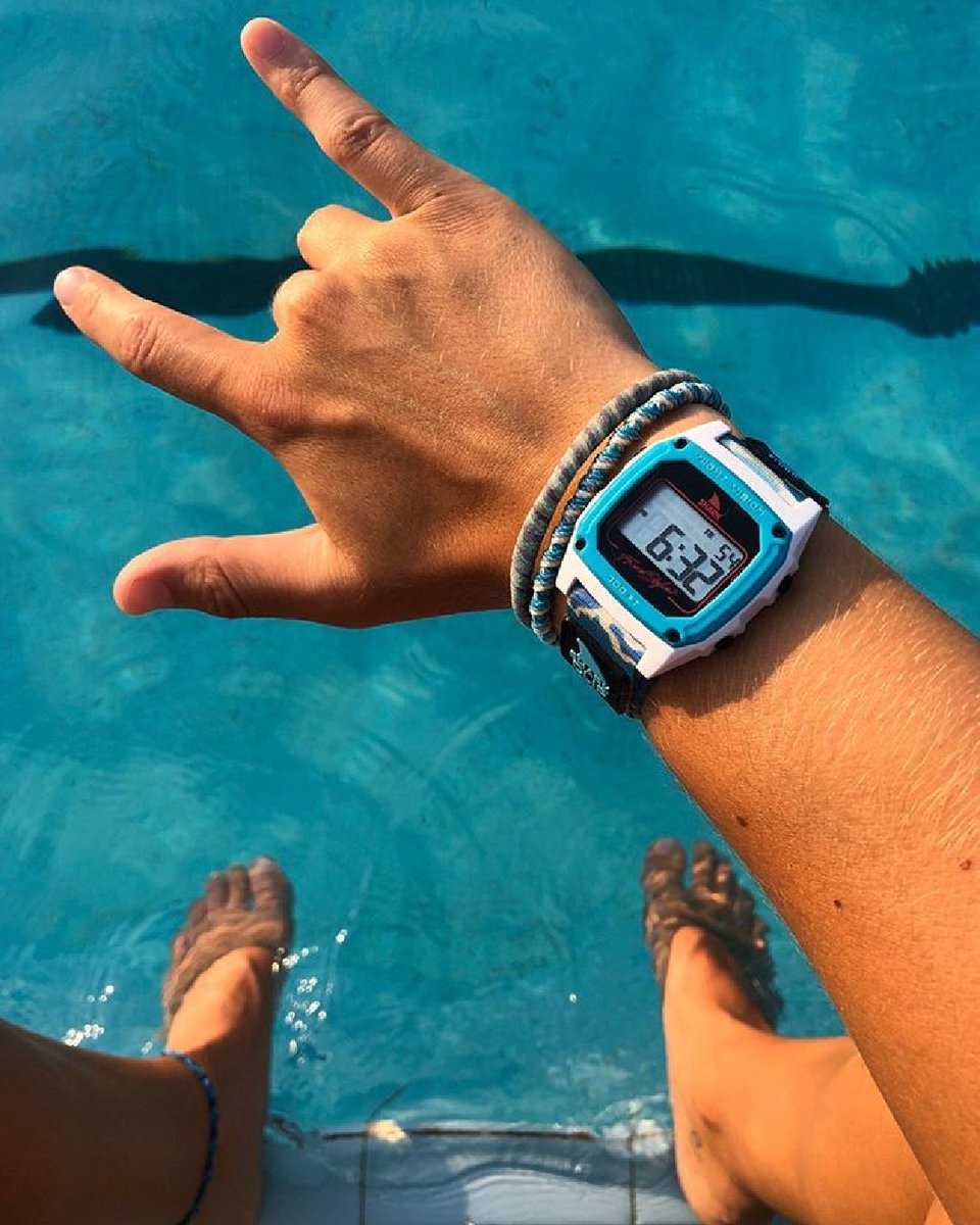 freestyle_watch's tweet photo. Pool Day is Best Day 🤙🦈💦
📷 @danniparr
#freestylewatches #pooltime #poolparty #aquafun #sunshine #instapool #myfreestylewatch #poolside #vacay #sharkwatch #summertime https://t.co/cD1wtoCnS0