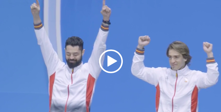 La pareja más laureada del esquí español, <a href="/MiguelinGalindo/">Miguel Galindo</a> y <a href="/JonSantacana/">Jon Santacana</a>, es protagonista del documental ‘Sin límite’ que concursa en el Festival de Milán después de ganar el de Róterdam bit.ly/3jyXPjR vía <a href="/sportaragon_com/">SPORTARAGÓN</a>