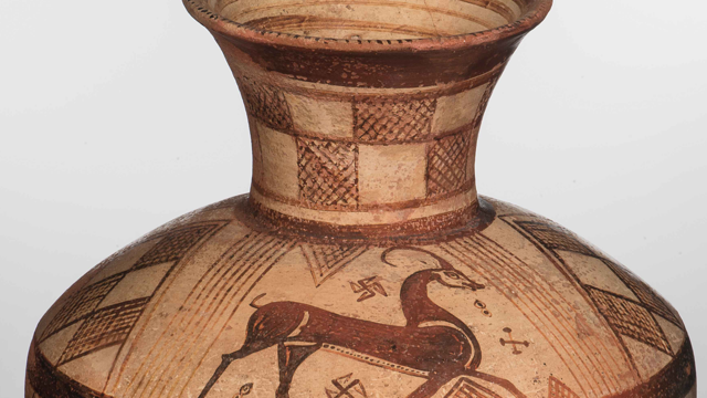 AGlyptothek's tweet photo. #Stilmix: Karische #Kanne um 650 v. Chr. mit geometrischen Elementen und einem steinbockartigen Tier im archaischen „Wildziegen-Stil“.
#greekart #caria #wildgoat https://t.co/qvD3Kwj3G7