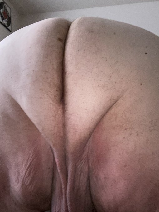 I need my hole licked and balls sucked. Any takers? https://t.co/2ho56J2gdY<a href="/tag/fatass"class="tags"><span>#fatass</span></a><a href="/tag/chubby"class="tags"><span>#chubby</span></a><a href="/tag/chub"class="tags"><span>#chub</span></a><a href="/tag/superchub"class="tags"><span>#superchub</span></a>