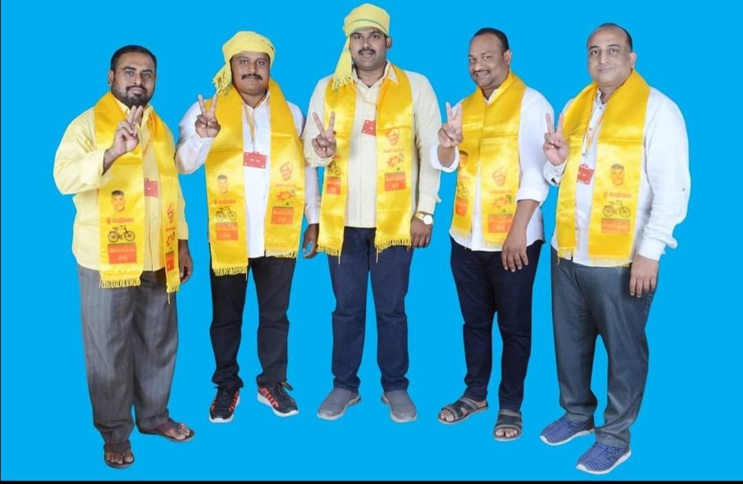 patchanarasimh8's tweet photo. #TDP_Kuwait
#JaiNaraLokesh
#ITDP
#NRITelugudesam 
#ITDPGulf
#ITDPKuwait
#TDPFB
#TeluguDesamParty
#TDP
#TeluguYuvatha
#TNSF
#farmers
#JaganFailedCM
#NaraLokeshForPeople
#NaraLokesh
#NaraChandrababuNaidu https://t.co/XgH8m1gobV