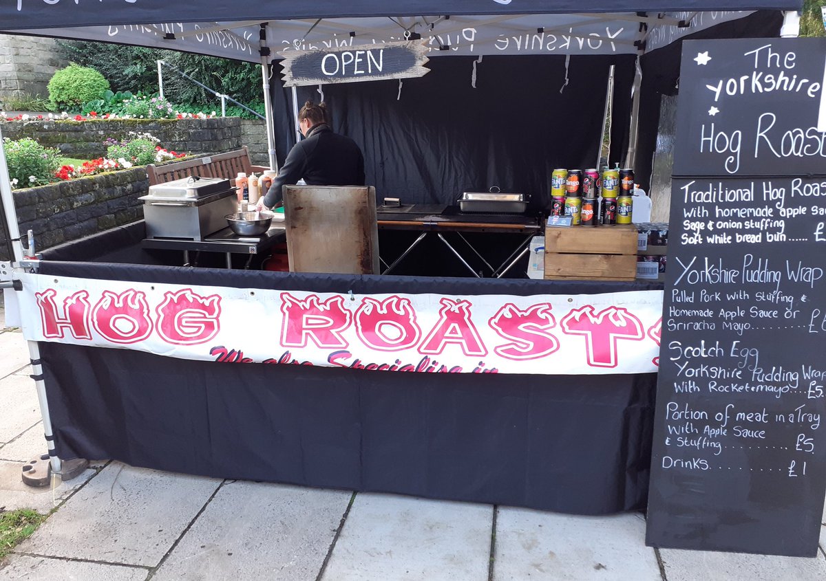 hogsnbbqs's tweet photo. See us in Ilkley this Sunday with some deelicious hog roast and Black Angus grass fed beef Yorkshire pudding wraps, we'll be opposite Betty's tea rooms for the Ilkley Real Food monthly festival https://t.co/nCywnUCIZb