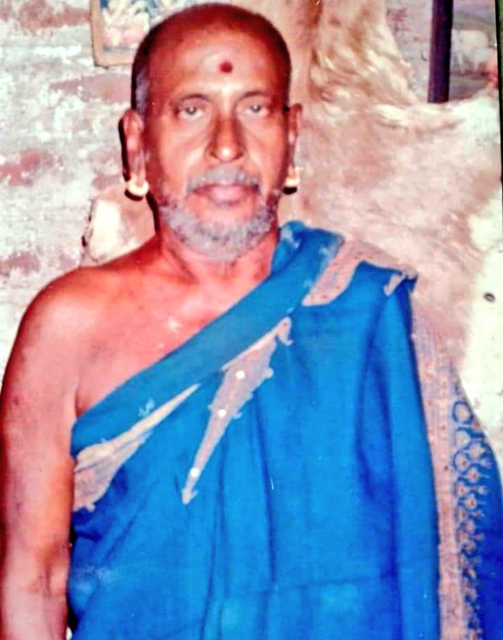 The late Brahmasri Kappaganthula Yagna Venkata Subramanya Chayanulu. An expert in Shulba Sutras. 