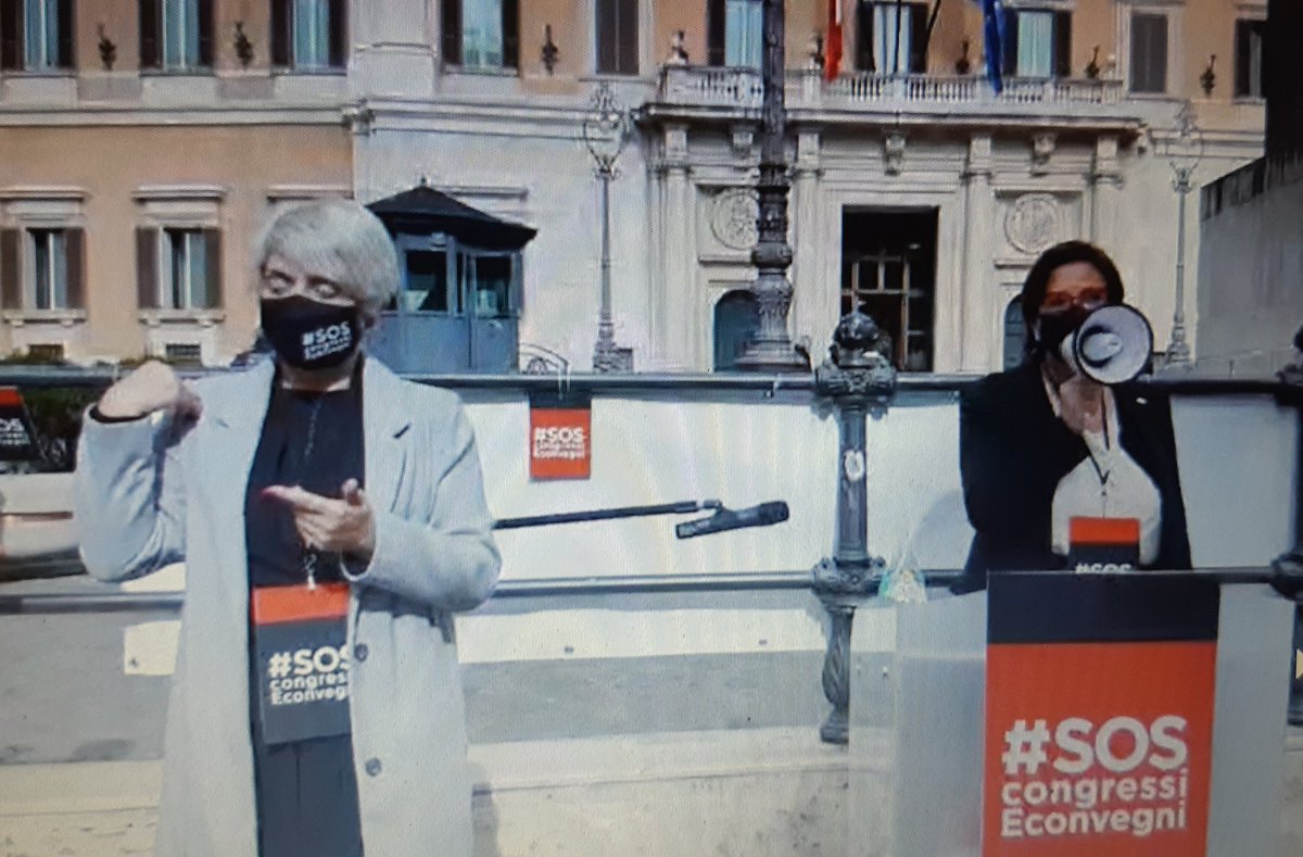 simonaparini tweet media