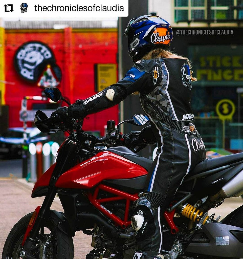 @thechroniclesofclaudia in her Ladies #Mass suit 🔥
• • • • • •
🎥  <a href="/ducatiuk/">Ducati UK</a> 

📸 @it_be_jake_ instagr.am/p/CG17yD0Hjo-/