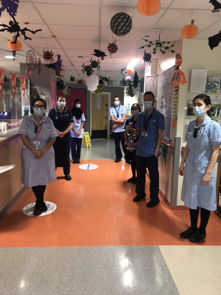 Today Florence Nightingale’s lamp has visited Ward 77 and the Renal Dialysis unit 🕯both teams celebrating the Year of the Nurse and Midwife💚 #yearofthenurseandmidwife @RMCHosp