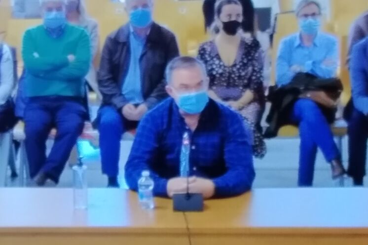 elmundocv's tweet photo. Salva, amante de Maje, confiesa entre sollozos el crimen y la incrimina: "Quedamos en que yo me haría cargo, la exculparía" https://t.co/fEnxbZg11D / @borras_xavier https://t.co/sAPIBUWNBX