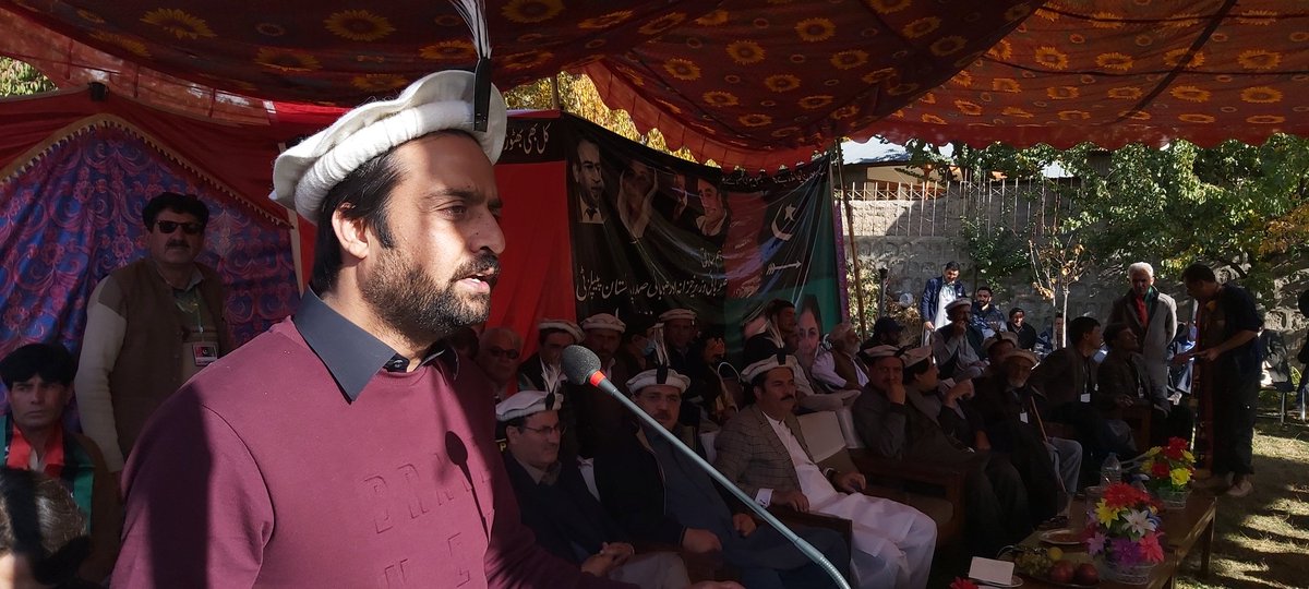 TariqRahimPPP's tweet photo. @SamiKhanKp  President @PYOKP Adrees Workers Convention at Upper chitral #Booni https://t.co/QDKEyL91gS