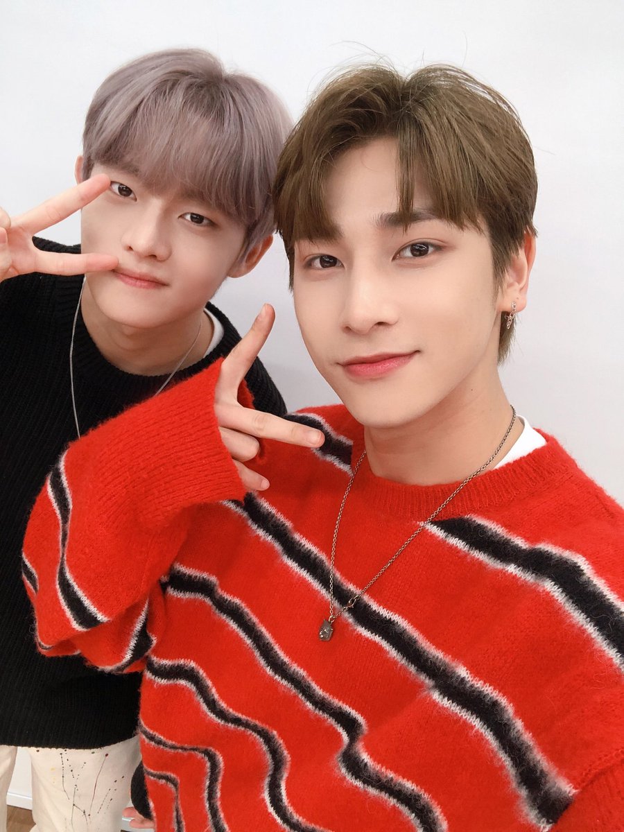 BAE173_member's tweet photo. [#제이민 #한결] 
오늘 99라인 나를 소개합니다 브이라이브 어떠셨나요!!😍
내일은 어떤 멤버들이 찾아올지 기대 많이 해주세요👍
#BAE173 #비에이이173 #JMIN #HANGYUL https://t.co/ctZMHxjkGo