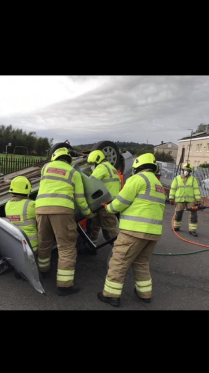You are in the first Fire appliance attending a multiple vehicle Road Traffic Collision
🔘You have your crew
🔘You have your training
🔘You have your equipment
Could you be a part of this great team?
Scottish Fire &amp; Rescue Service are recruiting!
Apply ⬇️ 
ow.ly/UhrI50C3C6p