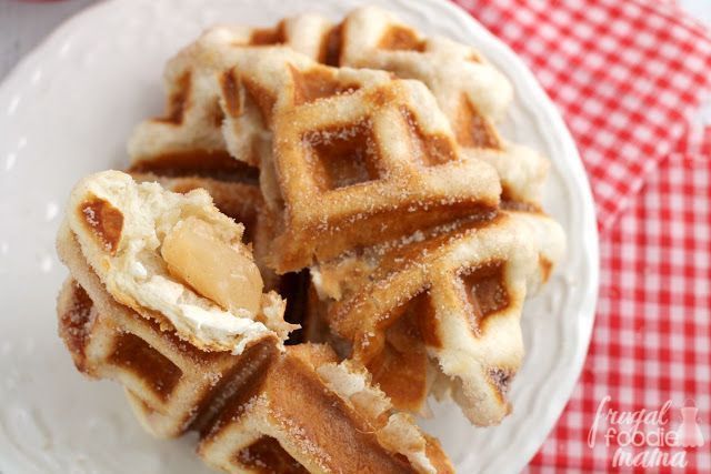frugalfoodiemom's tweet photo. These quick and easy to make #ApplePie Cream Cheese Waffle Pockets are stuffed with cream cheese &amp; your favorite apple pie filling. Get the #recipe at>> https://t.co/T48egqHyc2 #waffles #breakfast #apples https://t.co/S0jbhJc2Gb