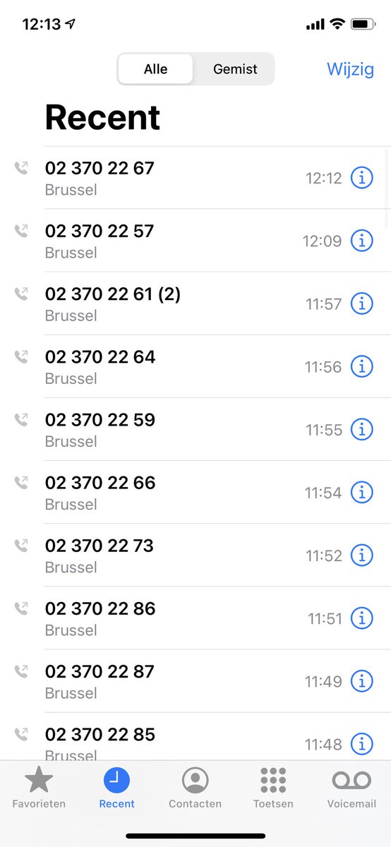 MaartenHermans_'s tweet photo. Hoeveel nummers moet ik nog bellen om ooit een antwoord te krijgen! Ik bel al 2 dagen voor Vreemdelingenzaken Vorst... 👀 @StephaneRoberti https://t.co/uvPqI3p8xM