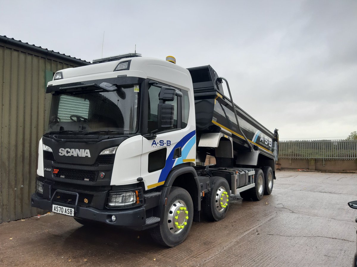 RussKelly71's tweet photo. All signwritten ready to go on the road ASB Transports first one of 2 XT tippers #scaniagroup #scaniauk #suppliedbykeltruck https://t.co/g5fMi3M1ce