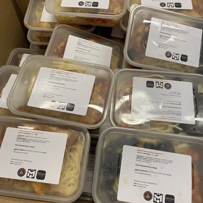 Arsenal’s Mesut Ozil has organised free lunches for children at a school in Barnet.

70 kids, who usually get free meals, will now be fed this week during half-term.

Ozil has been working with charities and plans to deliver to more schools soon. 🙏