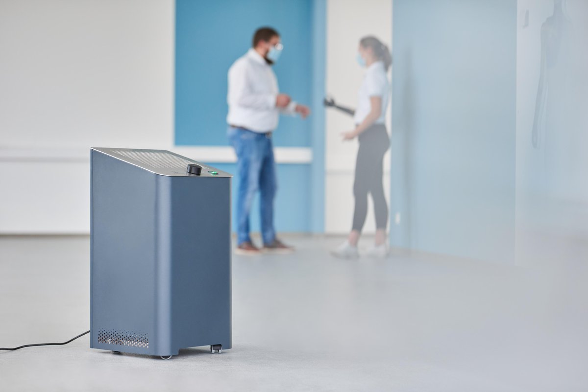 ottobockHQ_de's tweet photo. Effektiver Schutz: Mit dem Ottobock Plasma Generator &amp; dem Calistair C300 Luftreiniger bietet Ottobock ein umfassendes Hygieneportfolio zur Desinfektion von Raumluft im laufenden Betrieb. @Calistair5  Mehr unter: https://t.co/nvoSg38Q1B #backtotreatment https://t.co/Jty6FqKibi