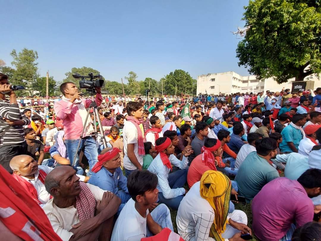 MayukhDuke's tweet photo. Today Com.@brindacpim,State Secretary of @biharcpim Awadhesh Kumar,CPI Leader @kanhaiyakumar &amp; other leaders of Mahagathbandhan addressed huge Election rallies in Samstipur seeking support for @cpimspeak Candidate from Bibhutipur Assembly Constituency, Ajay Kumar.
#BiharElections https://t.co/IOb5i3K1eV