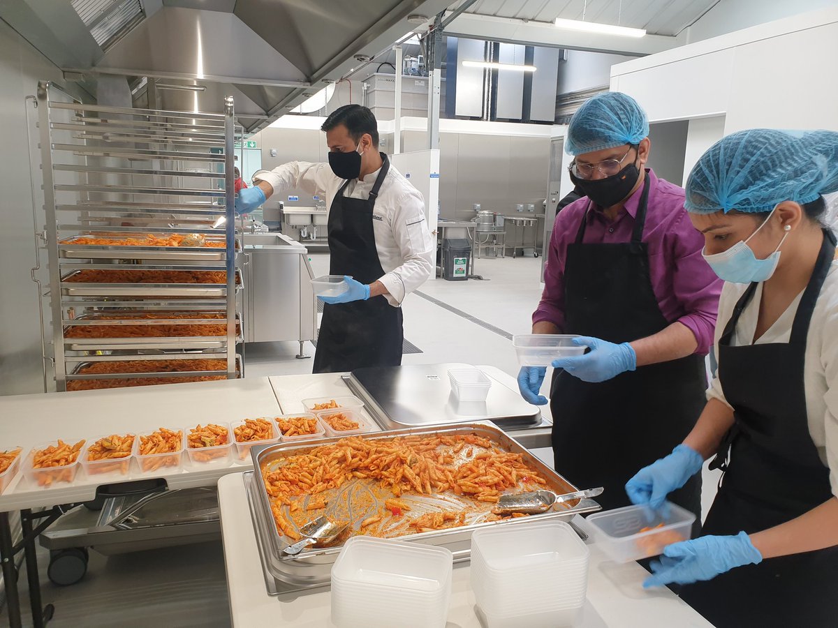 SachdevPatel's tweet photo. 2 hour cook to consumption time for food to reach children at optimum quality no lower than 62 degrees @GMSP_fdn @UKAkshayaPatra https://t.co/STmcWTDoa4