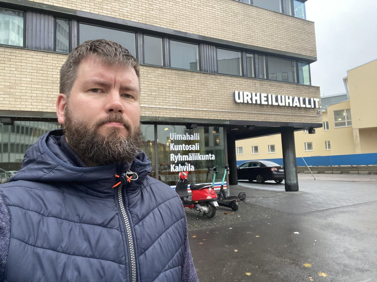 joni_jaakkola's tweet photo. Onko miehet 40+ -sarjassa sellasta kisamatkaa kuin 800m rintauinti?
Jos en ihan väärin laskenut niin meni muutamalla välikaasulla aikaan 38min ja osat päällle. Miten sillä sijoittuisi kansallisella tasolla?
#rinuli https://t.co/Ugi32bZLu0