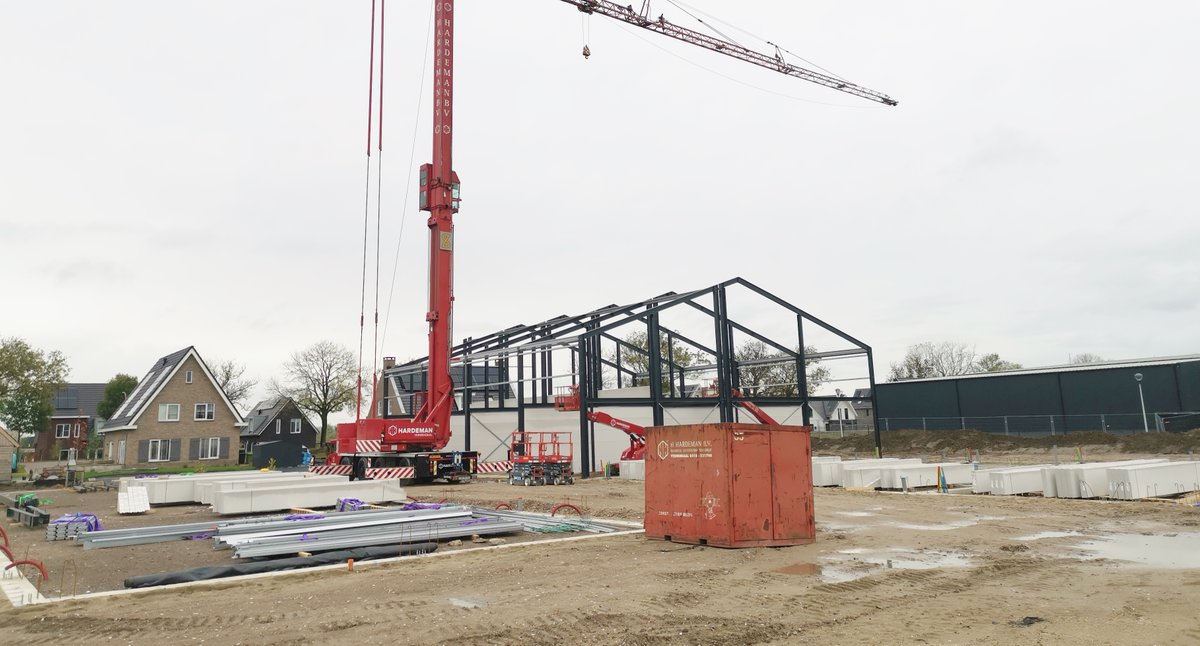 Ook Jaritech elektro- en besturingstechniek, welke gereed is, en de bouw van 18 bedrijfsunits en 42 garageboxen op bedrijvenpark Logistiekpark A12 is begonnen in #Waddinxveen <a href="/mvdspekgroep/">M van der Spek GROEP</a> mvdspek.nl/site/terreinin… bpa12.nl montea.com/warehouse/wadd…