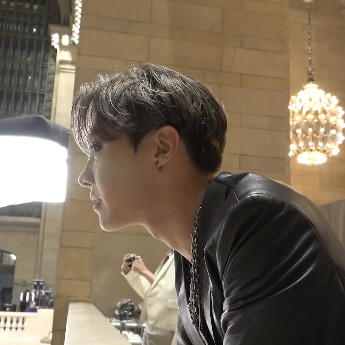 vhope’s side profile >>>