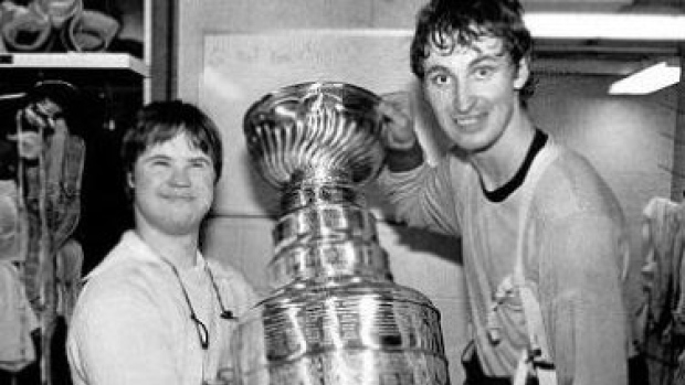 Beloved Edmonton sports figure Moss dies at 57.

MORE: tsn.ca/beloved-edmont…