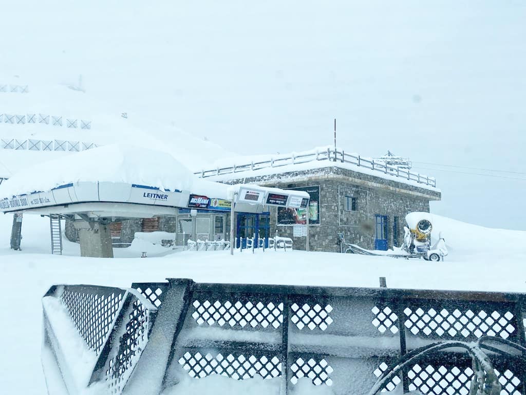 bormioski's tweet photo. È arrivata la #neve in montagna!
Da #Bormio le prime immagini del gattista Davide a spasso nel comprensorio sciistico. ⛄❄️❤️ https://t.co/lalIKiMEhP