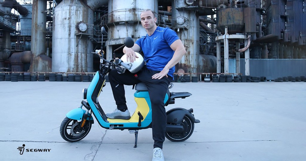 crowdfindly2's tweet photo. Meet the @Segway eMoped C80

This e-Moped is perfect for city travel 🛵 

50+ mile range and no license required ✔️

Get on Indiegogo for 13% off

This account is closing - follow @Crowdfindly 

#segway #design #tech https://t.co/Ky7OQRuNdP