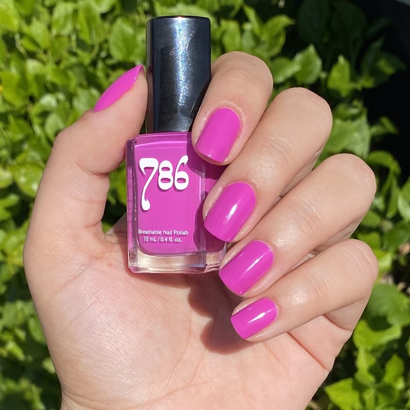 ✨New color alert✨Addition to this bold fuchsia we are releasing three new colors! Can anyone guess what city this nail polish is named after?😁

 <a href="/josefina/">Josefina</a>.polish #786cosmetics #halal