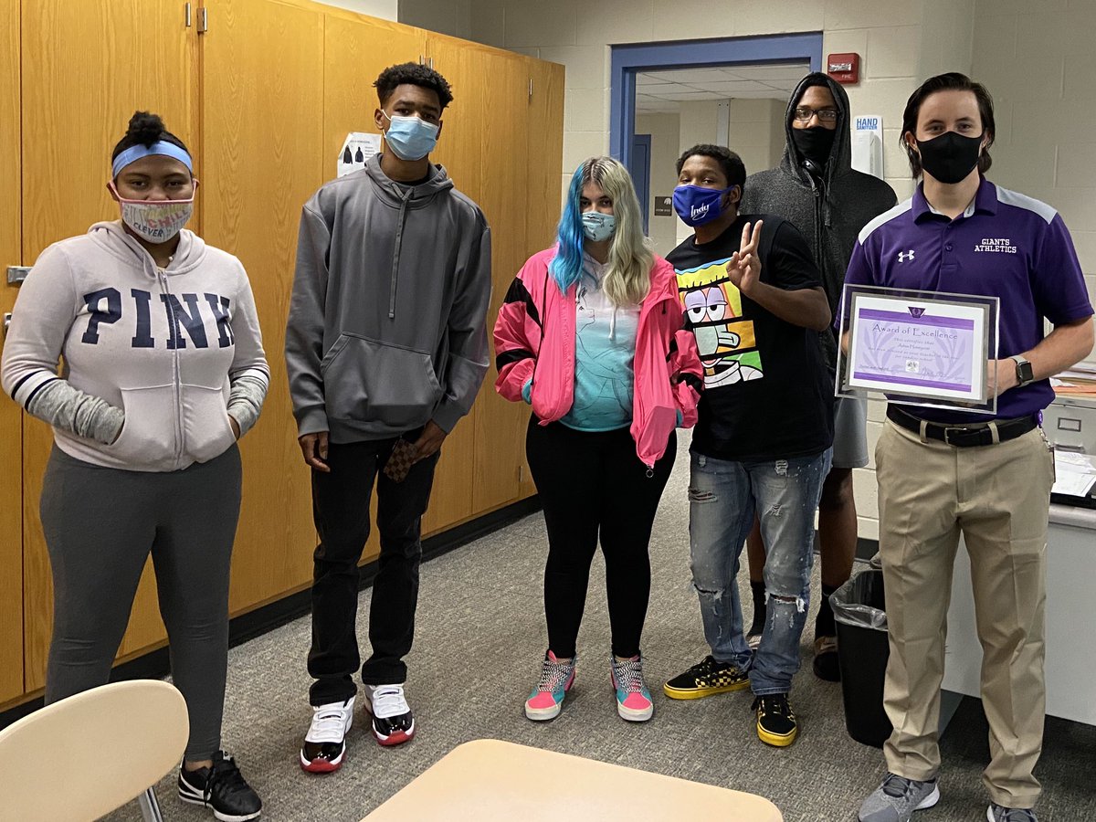 Congrats to Mr. Honeycutt, who is being honored as Sanders 2019-20 Teacher of the Year! It may look a little different, but we are celebrating nonetheless! <a href="/SandersSELF/">Sanders SELF</a> <a href="/JenniferG_75/">Jennifer Garrett</a> <a href="/WayneTwpSuper/">Dr. Jeff Butts</a> #wearewayne