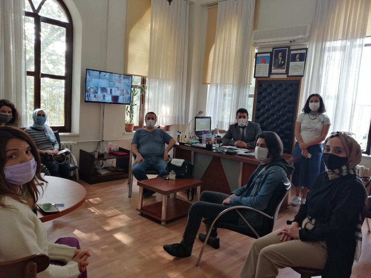 Bugün aramıza yeni katılan @CezayirliPasa <a href="/harezmimodeli/">Harezmi Eğitim Modeli</a> uygulayıcı öğretmenleri ve okul idaresi ile tanışma ve bilgilendirme toplantısı yaptık. <a href="/beyogluilcemem/">Beyoğlu İlçe Milli Eğitim Müdürlüğü</a> <a href="/hnnbagci/">Hüseyin BAĞCI</a> <a href="/hakangundogar/">Hakan Gündoğar</a> @nurullahxkaya <a href="/istanbulilmem/">İstanbul İl Millî Eğitim Müdürlüğü</a> #harezmieğitimmodeli #harezmimodeli