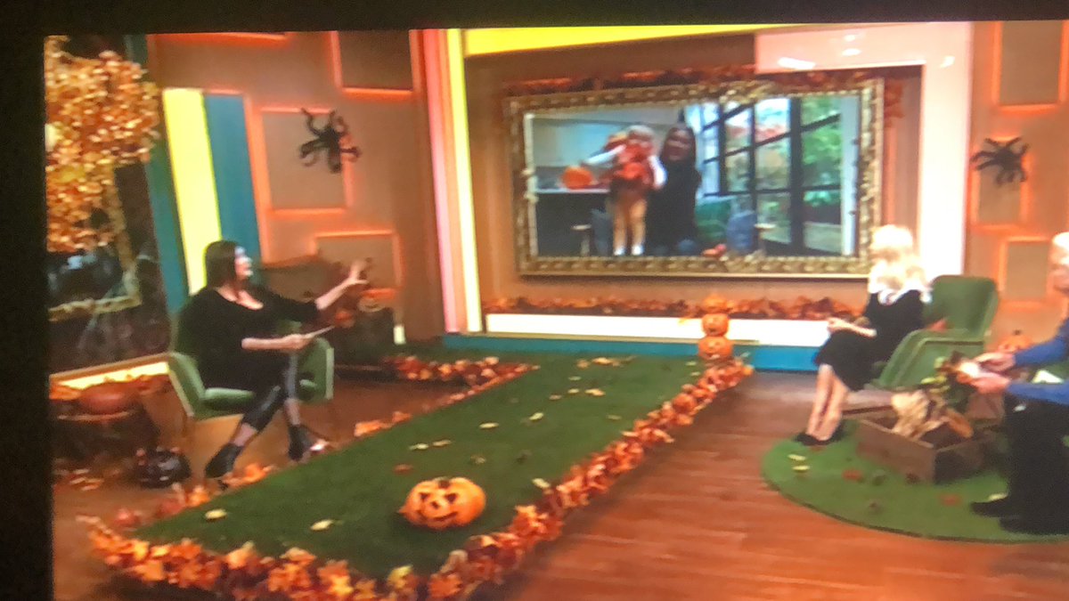 Eat Drink Shop Windsor tweet media