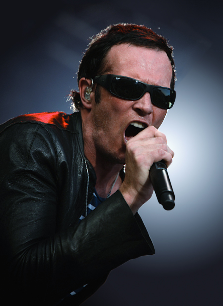 This is a Scott Weiland appreciation message: 

You left us way too soon. Happy Birthday in Heaven, brother. 