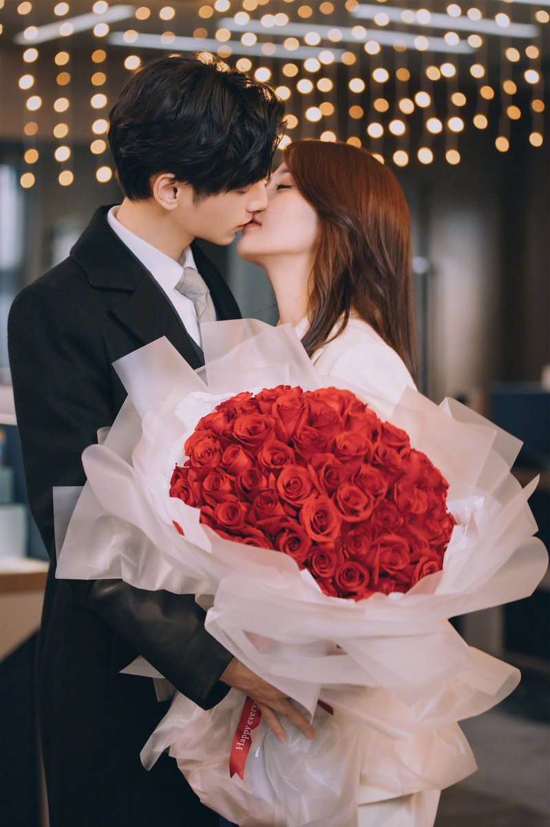 spyefox's tweet photo. #LoveIsSweetFinale 🥰🥰🥰🥰 https://t.co/dCNg2Wwh6q