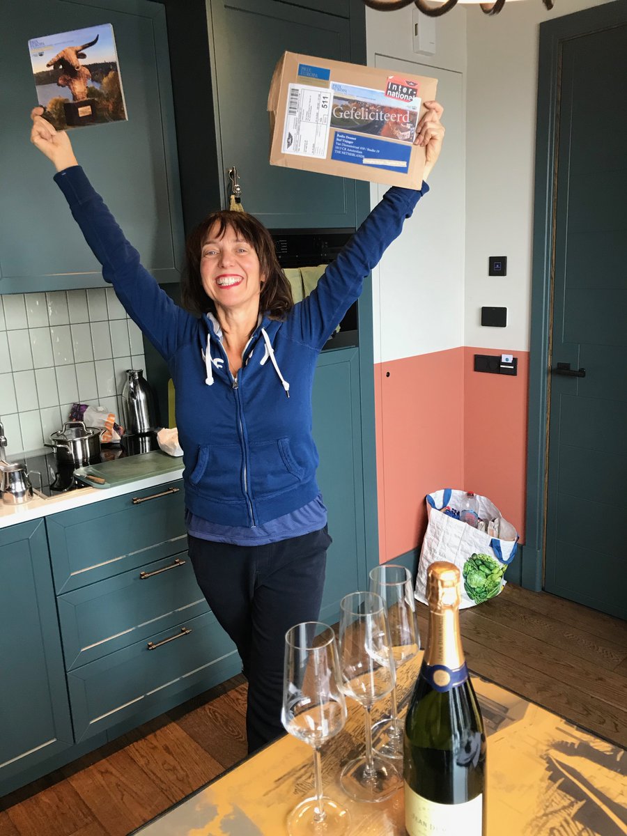 SVisjager's tweet photo. #PrixEuropa 2020 gewonnen met mijn #podcast  #making_an_opera voor Best European Radio Music Programme. Geen feest in gala in Berlijn, maar ontvangst in keuken in sportklif. #notprepared #heelblij #dankaaniedereen @NPORadio1 @NPORadio1 @NPORadio4 @jairvanderadio @fransderond https://t.co/NqMgxYNQ5J