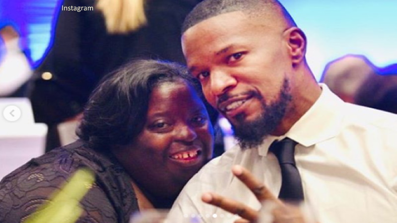 Actor, Jamie Foxx mourns the loss of his younger sister, DeOndra Dixon wbrz.com/news/actor-jam…