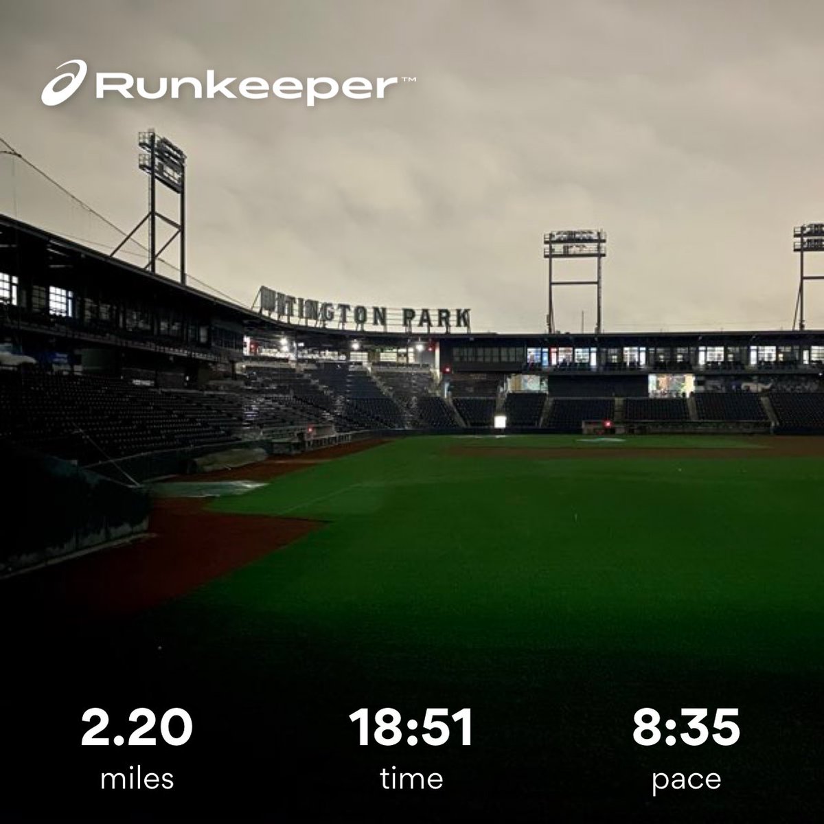 runbenrun's tweet photo. 292 days no days off #running Don’t allow the attractiveness of play it safe to draw you in. You have to die to make it out of life. Once you commit yourself the way will come. Challenge self limiting beliefs #kmilearning #teamfrontrunner #runkeeper #fitbit #garmin https://t.co/57kivjHqqC