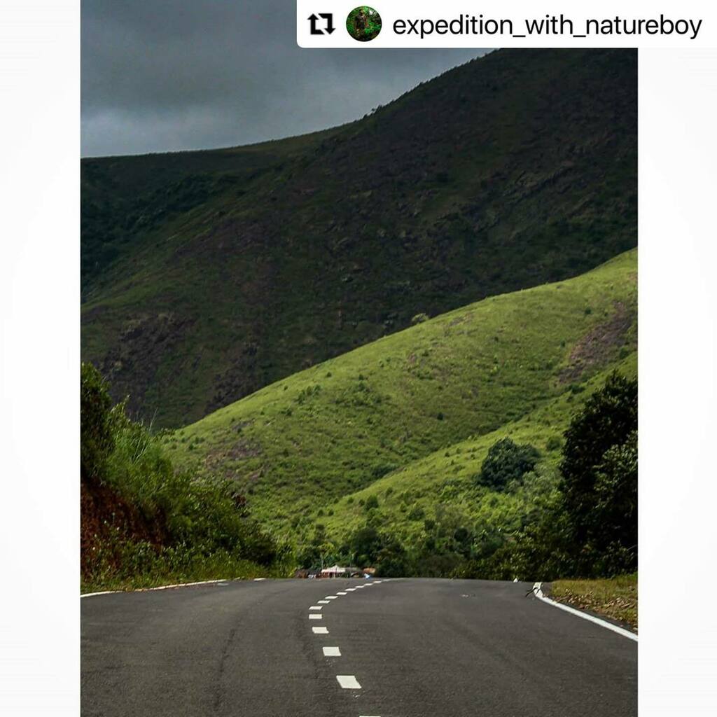 BBSRBuzz's tweet photo. #bhubaneswarbuzz Koraput pic courtesy @expedition_with_natureboy
・・・
Scenic drive through the hilly landscape of Southern district of Odisha know as Koraput
#DekhoApnaDesh
•
•
______________________________________________________________
#goproin #goproawards #OTHal… https://t.co/1EWOMFV9k2