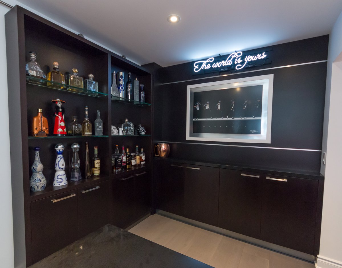 procabinetmaker's tweet photo. Symphony Kitchens in Toronto received two 2020 Wood Diamond Awards for these projects. #procabinetmaker See more at https://t.co/lHpd2r3rkI https://t.co/VVEUYnQRlU