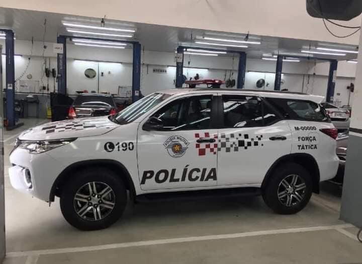 Pablomp_011's tweet photo. A branquinha que nois mexe e nem da atenção// a que nois nem olha e ela para pra troca uma ideia https://t.co/m3EpmtdfV4
