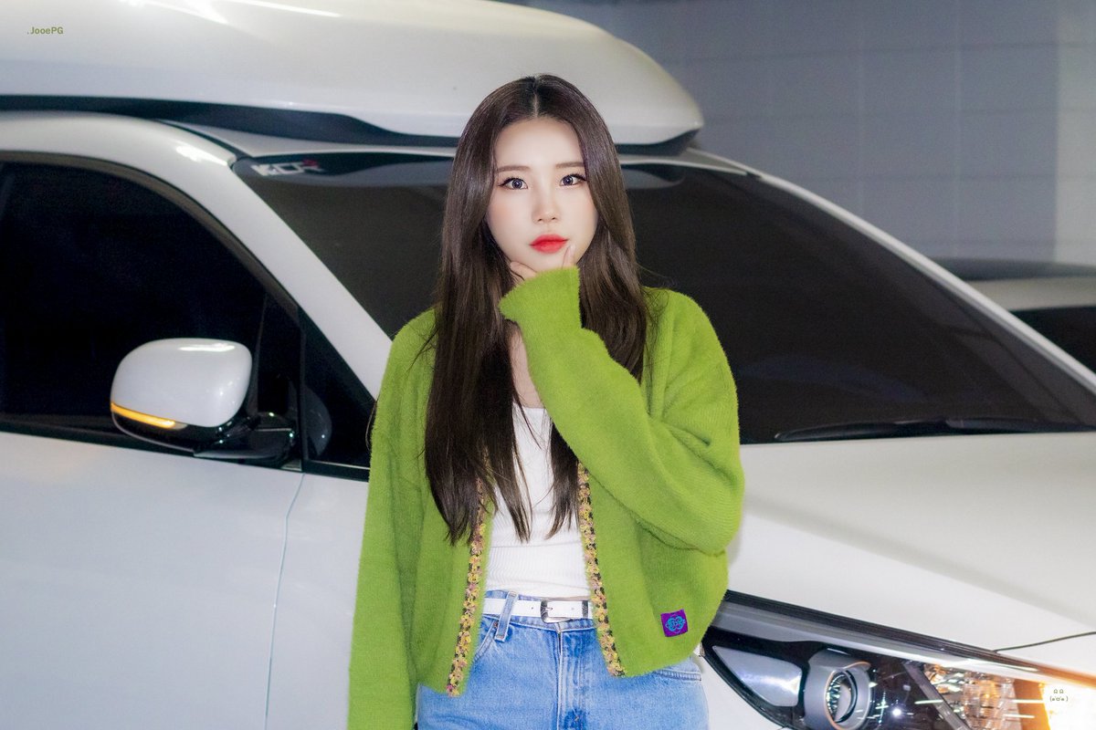 PortalJooe's tweet photo. [📷 | 27.10.20] JooE a caminho da GStar TV.

cr.: .JooePG

#모모랜드 #주이 #MOMOLAND_IS_COMING @MMLD_Official https://t.co/wn44gKkjwQ