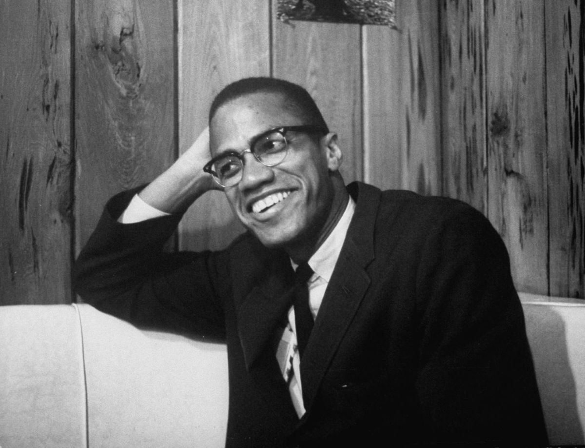EnviroBuild1's tweet image. Throughout his life, Malcom X fought for Civil Rights, believing they should be obtained through any means necessary; his impact on the cause was great and felt across America. 

📸 Photo Credit: New York Daily News

#blackhistorymonth #webuildthefuture #envirobuildconsulting