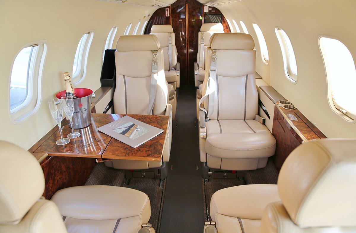 ExecuJetAvGrp's tweet image. #EmptyLeg #CharterAvailability

🗺️ Lanseria to Cape Town
📅 28 or 29 Oct 2020
👤 8 pax
✈️ #Learjet45

Call +27 11 516 2300 or email charter@execujet.co.za

Full details:
isiteemailer.com/t/ViewEmail/j/…