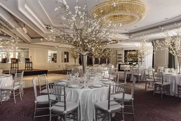 Eventective's tweet photo. Elegance and chic combine at @DupontCircHotel! Each of the six gorgeous spaces has hosted some of the city's most stylish weddings, receptions, galas, and everything in-between. Your event starts at only $125 per person!

https://t.co/JRQB8STwkJ
#eventective #eventplanning https://t.co/atIhhCy53H