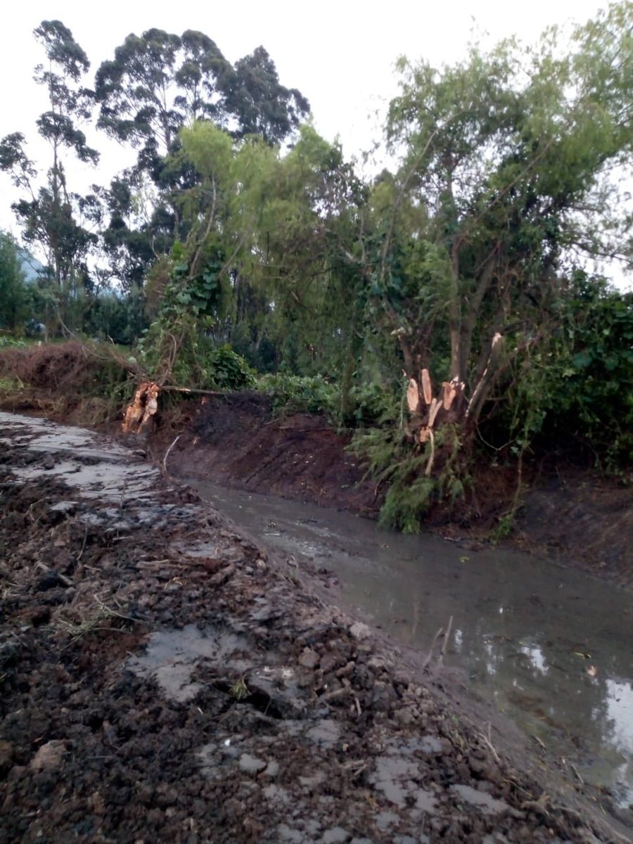 MMMaldonadoC's tweet image. Mientras acaba de destruir el río Teusacá, la CAR inicia obras para hacer lo mismo con el río Chicú.
Y la @PGN_COL se lava las manos  diciendo que la CAR está “salvaguardando” el patrimonio natural  bajo su responsabilidad, y no emprende ninguna acción