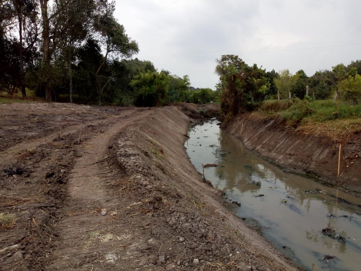 MMMaldonadoC's tweet image. Mientras acaba de destruir el río Teusacá, la CAR inicia obras para hacer lo mismo con el río Chicú.
Y la @PGN_COL se lava las manos  diciendo que la CAR está “salvaguardando” el patrimonio natural  bajo su responsabilidad, y no emprende ninguna acción
